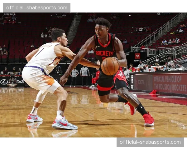 汤姆·比朔夫缺阵影响：拜仁中后场轮换空间压缩，防守体系调整